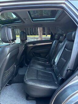 KIA SORENTO 2.2 CRDi 4WD AUTOMAT - NOVÁ STK/EK - SUPER STAV - 8