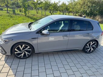 VW GOLF VIII R-line 1.5 eTSI - 8
