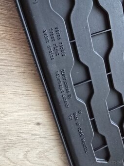 VW Multivan T7 gumové rohože - 8