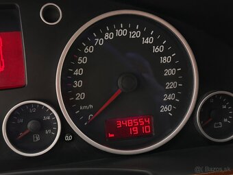 Volkswagen Touareg V6 - 8