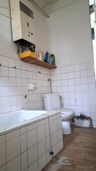 Ponuka na Predaj Rodinného Domu v Lučenci - 8