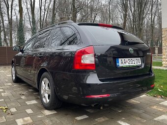 Škoda Octavia II 1.6 TDi Combi - 8