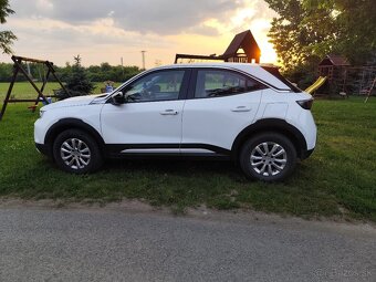 OPEL MOKKA 1,2 benzín ročník 2022 - 8