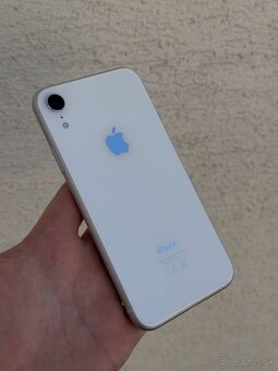 Apple iPhone XR 64GB Biely - 8