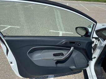 Ford Fiesta - 8