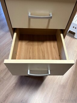 Stojatá skriňa - 8