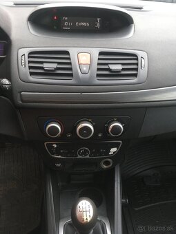 Renault Megan 3 coupe - 8