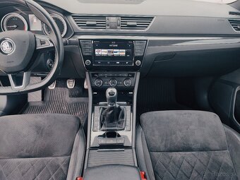 Skoda Superb Combi Sportline 2.0 TDI - 8