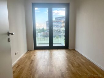 NA PREDAJ 3 IZBOVÝ BYT S BALKÓNOM V PRESTÍŽNOM KOMPLEXE  MET - 8