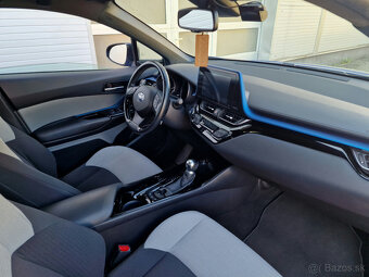 Toyota C-HR 1.8 Hybrid Executive - 8