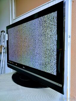 Televízor LG - 8