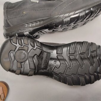 Na predaj dámske topánky 41.42.36. - 8