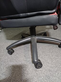 špičkové herné kreslo - stolička MSI - 8