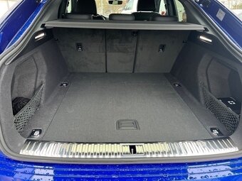 Audi-Q8-e-tron-Sportback-Quattro - 8