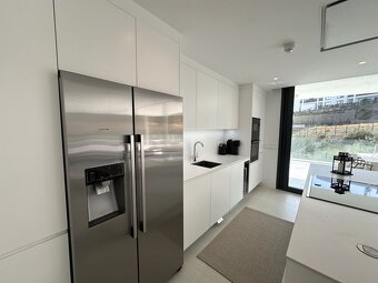 Luxusný apartmán s 3 spálňami v Higueron West - 8