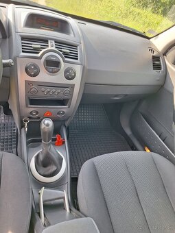 Renault megane - 8