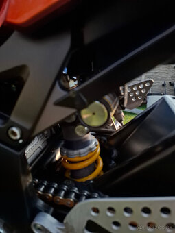 Predám Suzuki GSX-R 1000 - 8