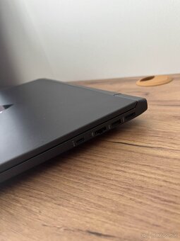Predám herný notebook HP Victus 15 (i5-12500H / RTX 3050 / 1 - 8