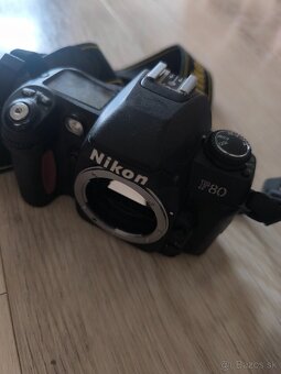 Kompletná sada Nikon D50, NIKON F80, 3x objektív+ príslušens - 8