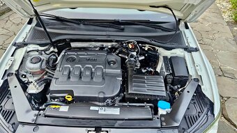 VW Passat Variant 2.0 TDI DSG Highline, 140 kW, r. 2019 - 8