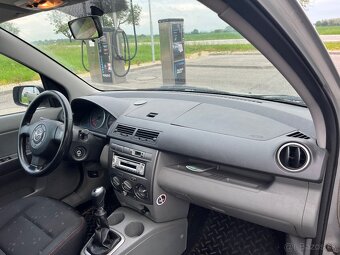 Mazda 2 benzín - 8