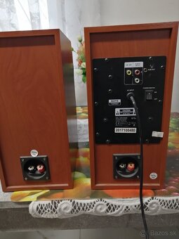 Bluetooth sal štúdiové aktívne reprobedne - 8