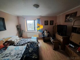 JKV REAL | Ponúkame na predaj 6 izbový dom v obci Merašice - 8