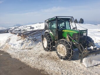 John Deere 5820 - 8