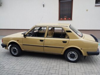 Škoda 120L - 8