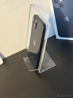 Predám Apple iPhone 13 128GB Black Bežné známky - 8
