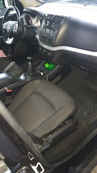 Fiat Freemont 2.0 MJT 125kW – 7 miest, trojzónová klíma, vyh - 8