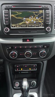 Volkswagen Sharan 2.0TDi Highline 130kw 177 koní, DSG - 8