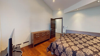 Prenájom 6 izb. luxusného bytu na Námestí M. Benku, 2x garáž - 8