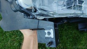 Svetlo, lampa, hmlovka : Ford Ranger, Focus, Fiesta - 8