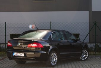 Škoda Superb 1.8 TSI Elegance DSG - 8