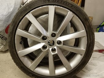 Škoda Alaris R18 5x112 225 40 - 8