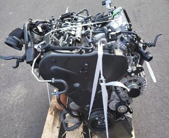 MOTOR DEU 2,0 TDI AUDI A4 - 8