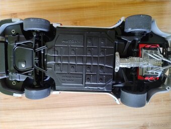 Porsche 911 1:18 - 8