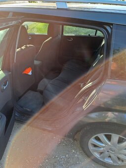 Predám RENAULT MEGANE Combi - 8