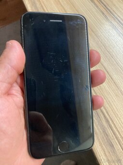 iPhone SE 2022 64GB - 8