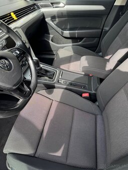 Volkswagen Passat Variant Combi 88kw Automat - 8