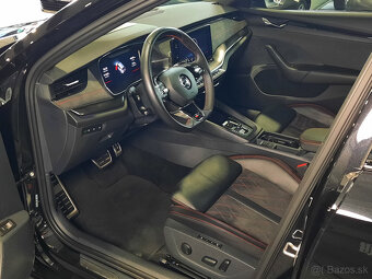 Škoda Octavia Combi 2.0 TSI RS DSG - 8