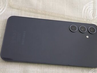 Samsung A35 5g dual sim čierny 6g ram 128gb pamäť v dobrom s - 8