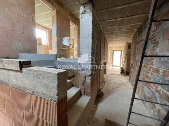 Rodinný dom v Nitrianskych Hrnčiarovciach - 8