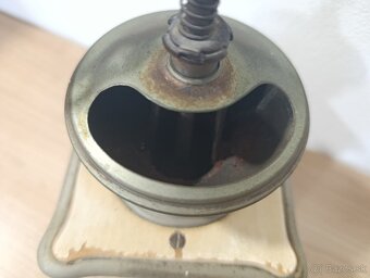 Starý mlýnek na kávu zn. Leinbrock Ideál se štítkom - 8