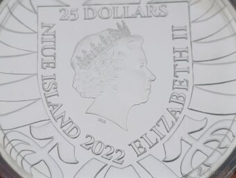 Stříbrná 10 oz investiční mince Český lev 2022 stand, 311gr. - 8