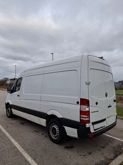 Mercedes-Benz Sprinter 211 - 8