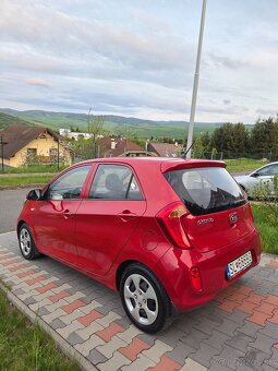 Kia Picanto 1.0 - 8