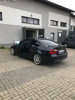 Bmw e90 318d 2008 - 8