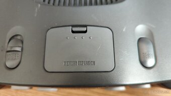 Nintendo N64 konzola - 8